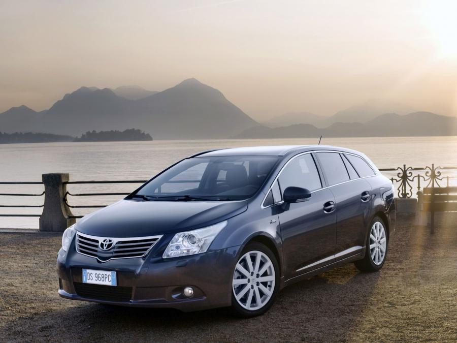  Toyota Avensis Wagon 2008 года  (фото 35 из 53)